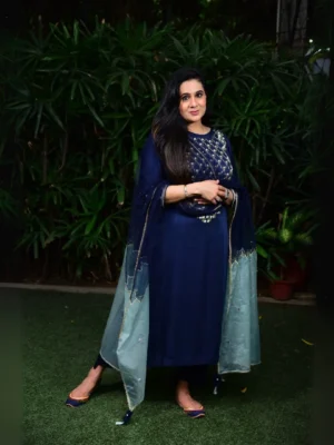 Navy blue pearl Embroidery